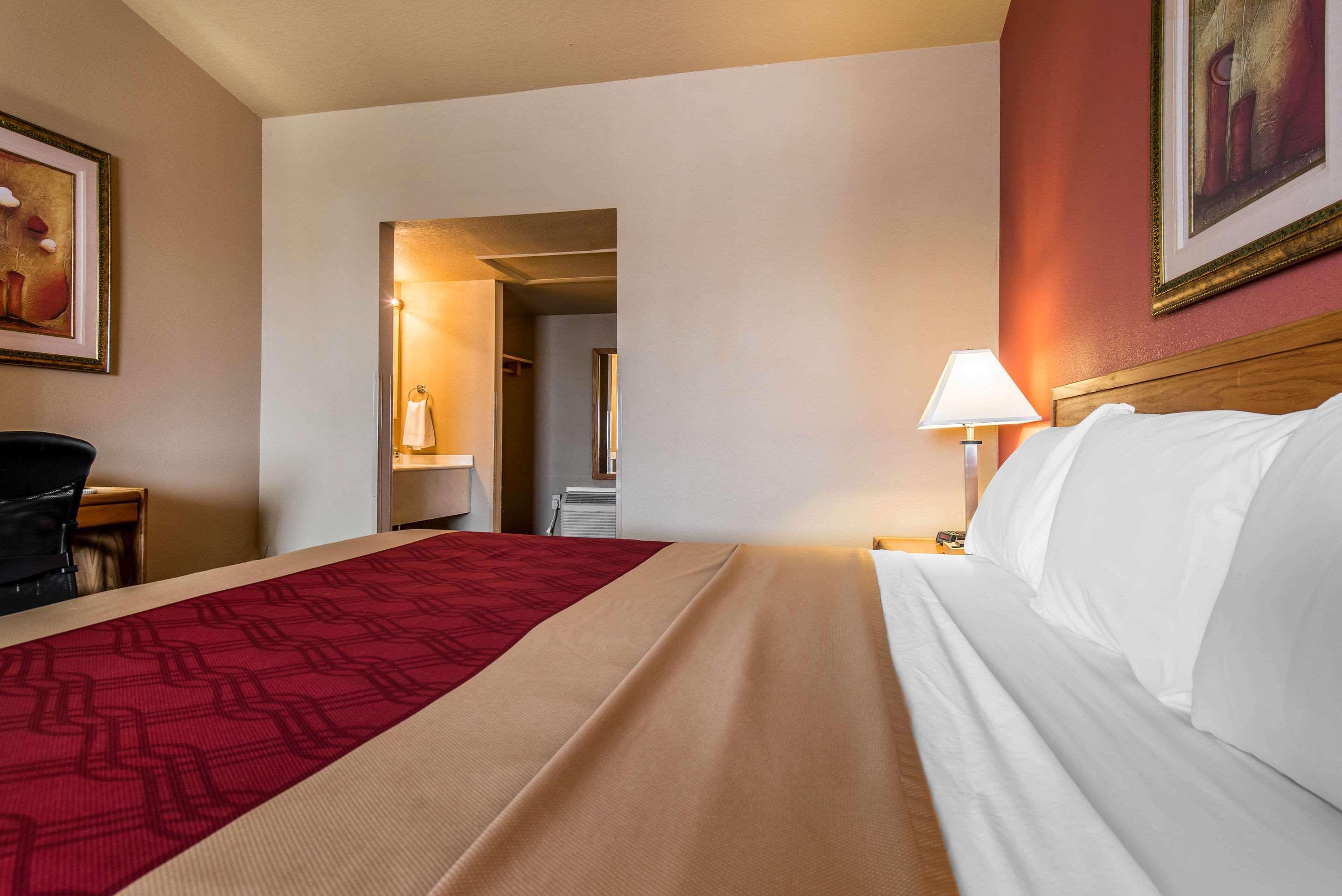 Rodeway Inn Brush Eksteriør billede